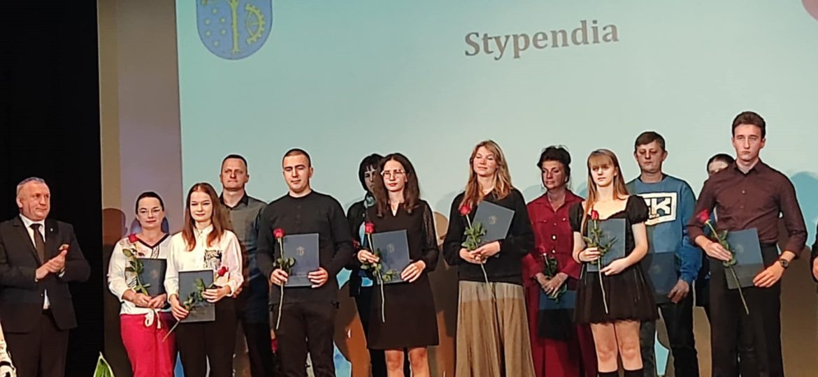 Gratulacje dla naszych stypendystów!