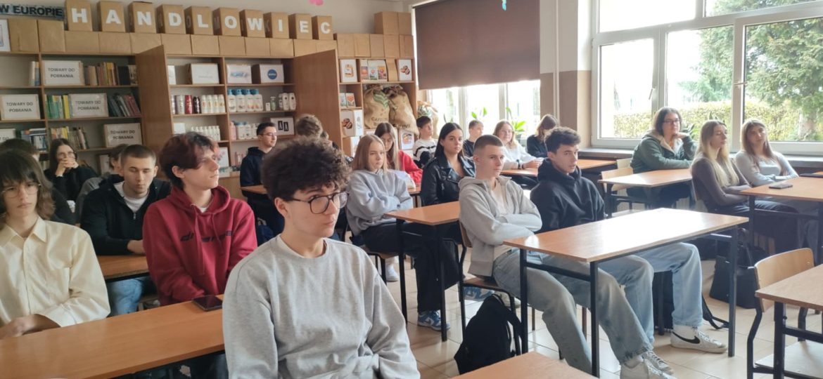 Lekcja z ZUS - praktyczna wiedza dla młodych