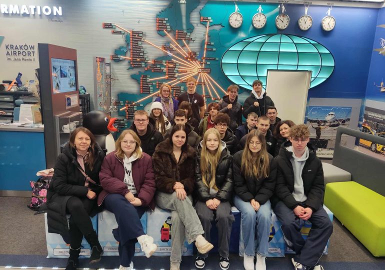 "WYJCIE Z KLASĄ" – 1TES I 4TEH W KRAKOWIE