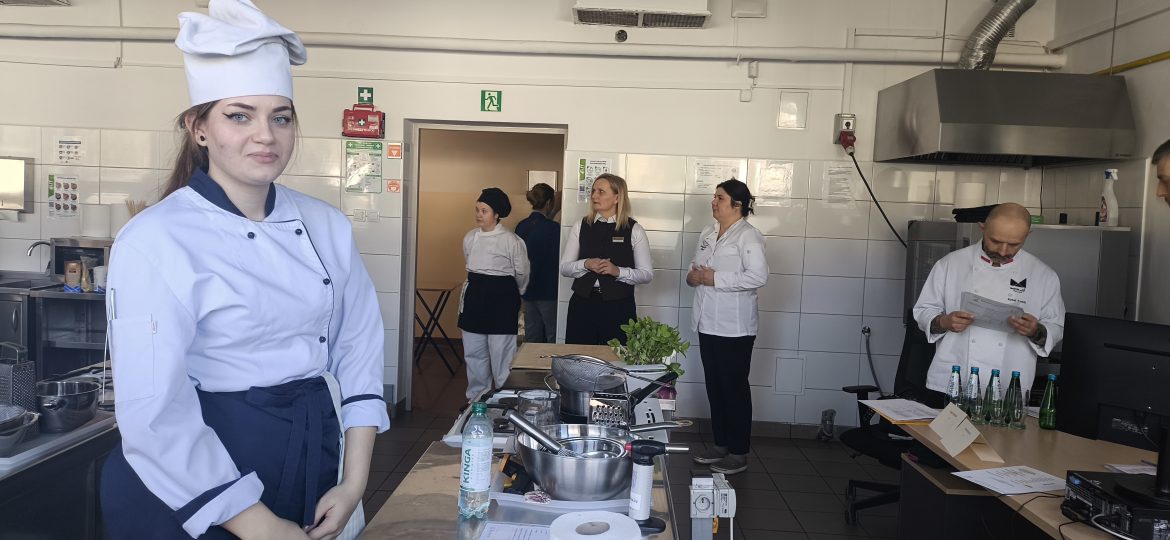 Wielki sukces uczennicy Zespołu Szkół nr 3 w Stalowej Woli podczas ogólnopolskiego konkursu gastronomicznego